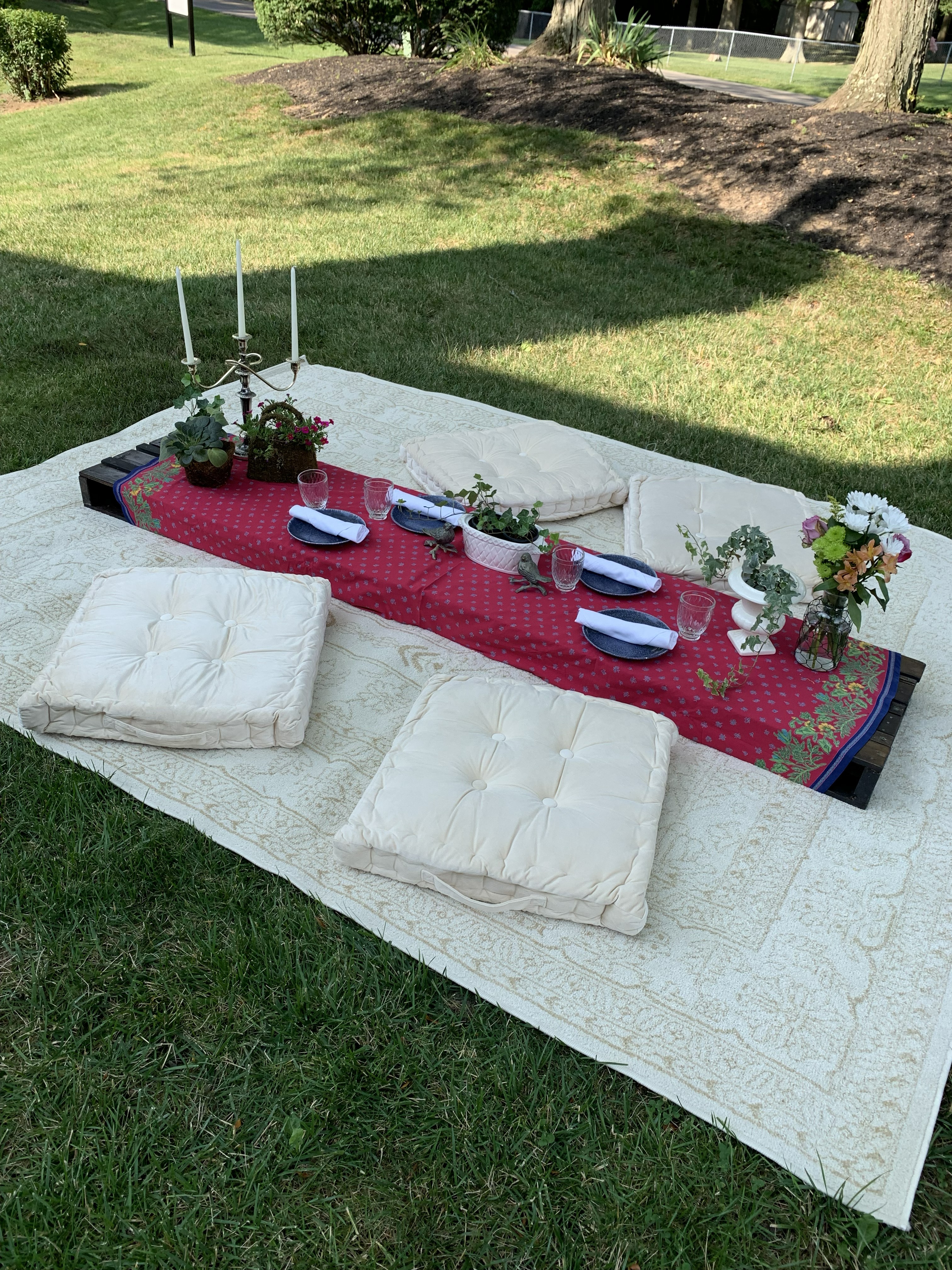 Picnic Place Setting